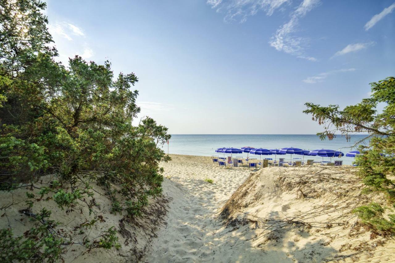 Hotel Dei Bizantini & Villaggio Campo Dei Messapi San Pietro in Bevagna Exterior foto
